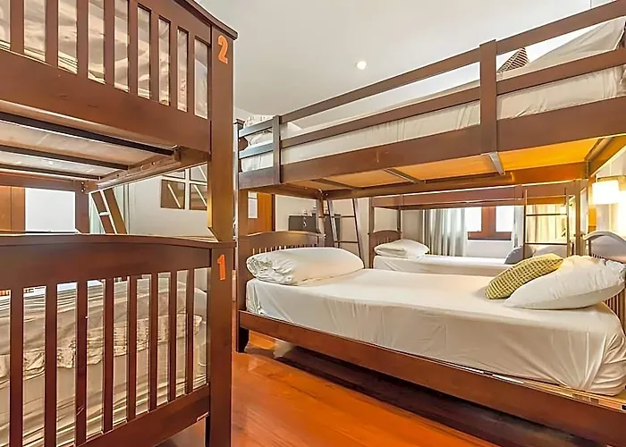 Albergue House 23 *